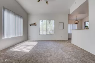 Photo #6: 6253149 Listing