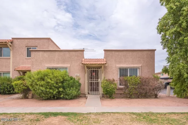 MLS: 6253301 Condo For Sale