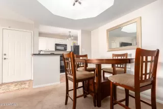 Photo #4: 6253402 Listing 