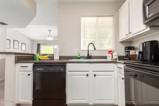 Photo #6: 6253402 Listing 