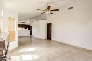 Photo #2: 6253701 Listing