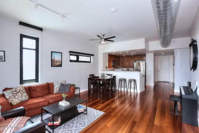 MLS: 6253760 Condo For Sale