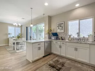 Photo #3: 6253803 Listing