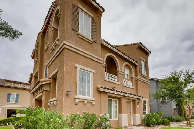 MLS: 6253999 Condo For Sale