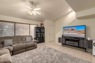 Photo #5: 6254196 Listing