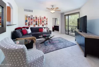 Photo #3: 6254236 Listing