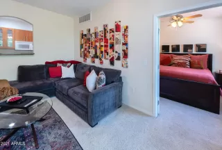 Photo #5: 6254236 Listing