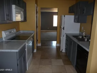 Photo #2: 6254332 Listing 