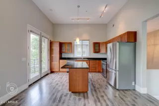 Photo #3: 6255029 Listing