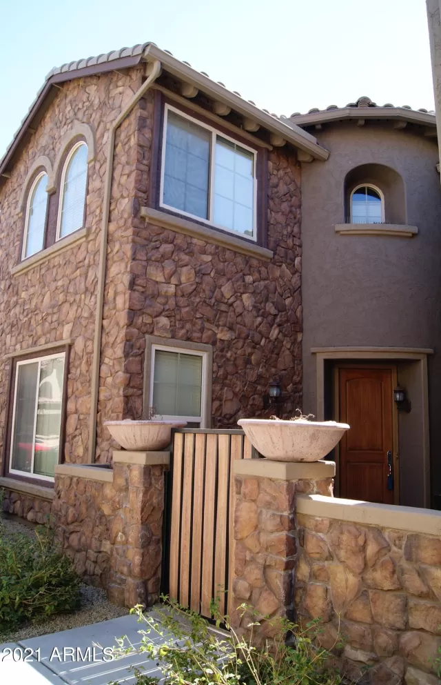 MLS: 6255030 Condo For Sale