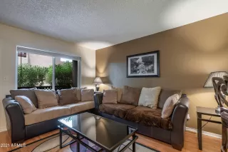 Photo #4: 6255203 Listing