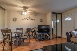 Photo #6: 6255203 Listing