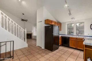 Photo #6: 6255256 Listing