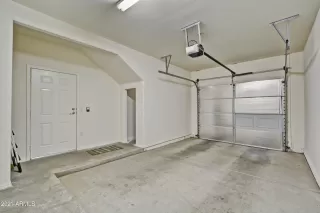 Photo #5: 6255308 Listing