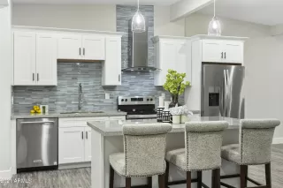 Photo #4: 6255527 Listing