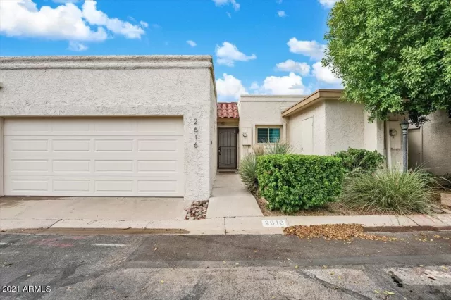 MLS: 6255672 Condo For Sale