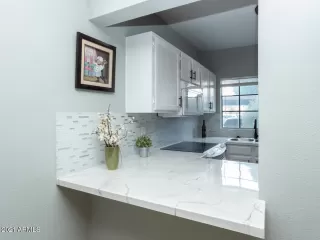 Photo #2: 6255799 Listing