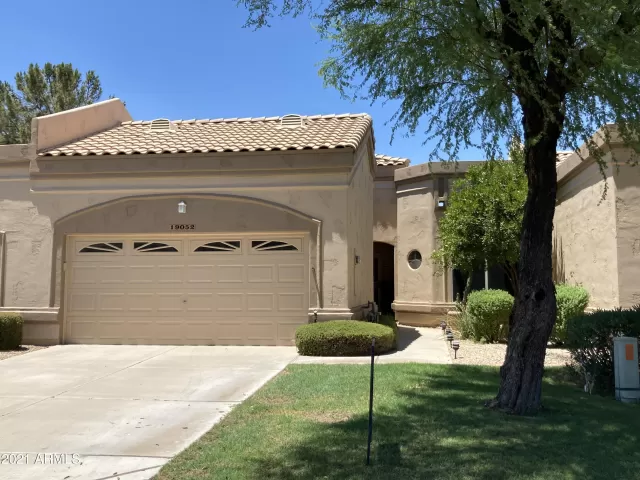 MLS: 6255825 Condo For Sale