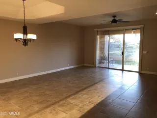 Photo #6: 6255825 Listing