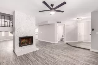 Photo #4: 6255835 Listing