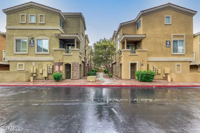 MLS: 6255958 Condo For Sale