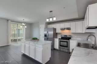 Photo #6: 6255958 Listing