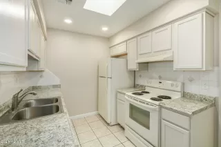 Photo #4: 6256019 Listing 