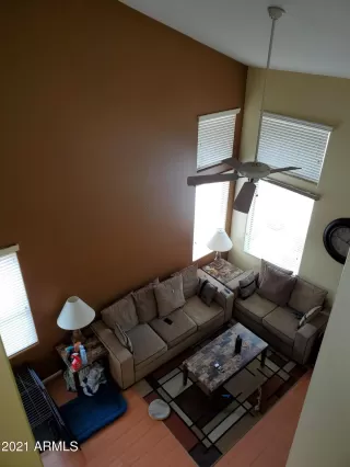 Photo #5: 6256246 Listing