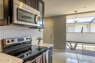 Photo #6: 6256328 Listing