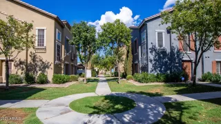 Photo #4: 6256367 Listing