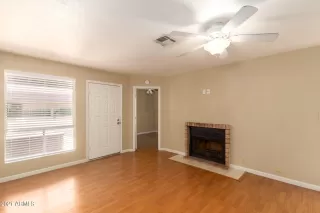 Photo #5: 6256369 Listing