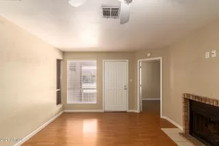 Photo #6: 6256369 Listing