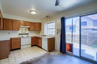 Photo #6: 6256388 Listing