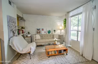 Photo #3: 6256391 Listing