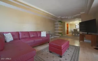 Photo #5: 6256525 Listing