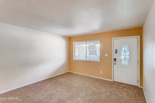 Photo #5: 6256626 Listing