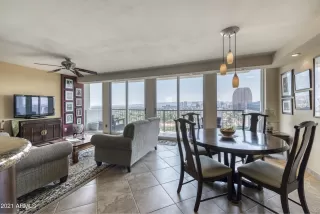 Photo #5: 6256653 Listing 