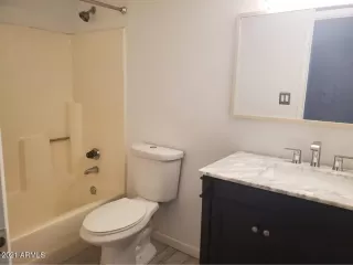 Photo #4: 6256777 Listing