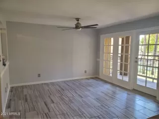 Photo #5: 6256777 Listing