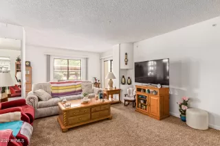 Photo #4: 6256907 Listing