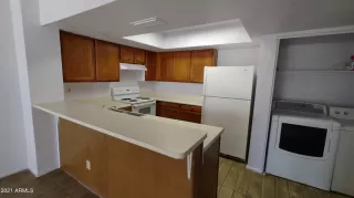 Photo #5: 6257039 Listing