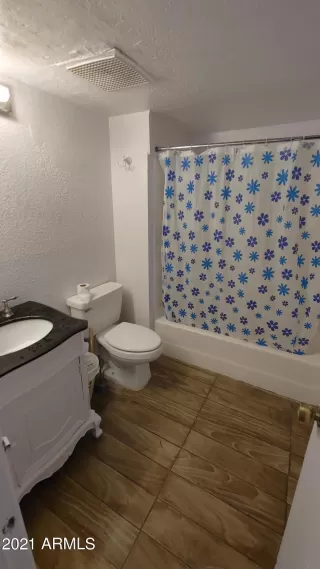 Photo #6: 6257039 Listing