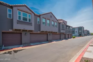 Photo #4: 6257055 Listing