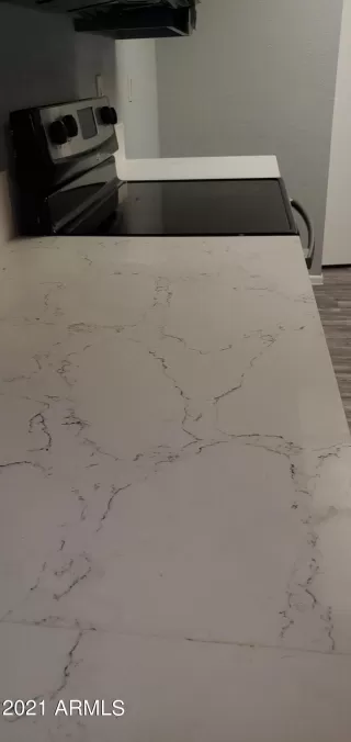 Photo #4: 6257065 Listing