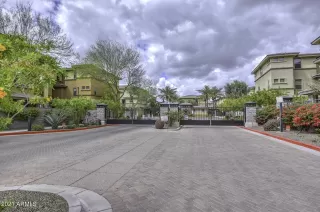 Photo #2: 6257179 Listing 