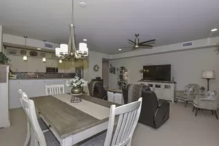 Photo #6: 6257179 Listing 