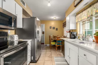 Photo #5: 6257210 Listing