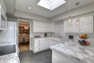 Photo #5: 6257378 Listing 