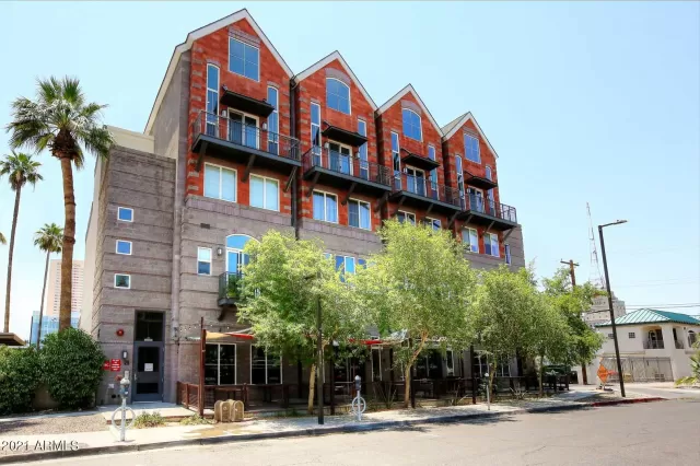 MLS: 6257385 Condo For Sale