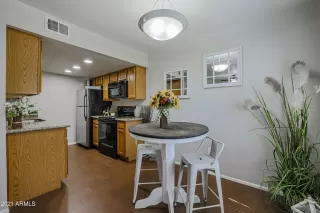 Photo #4: 6257492 Listing